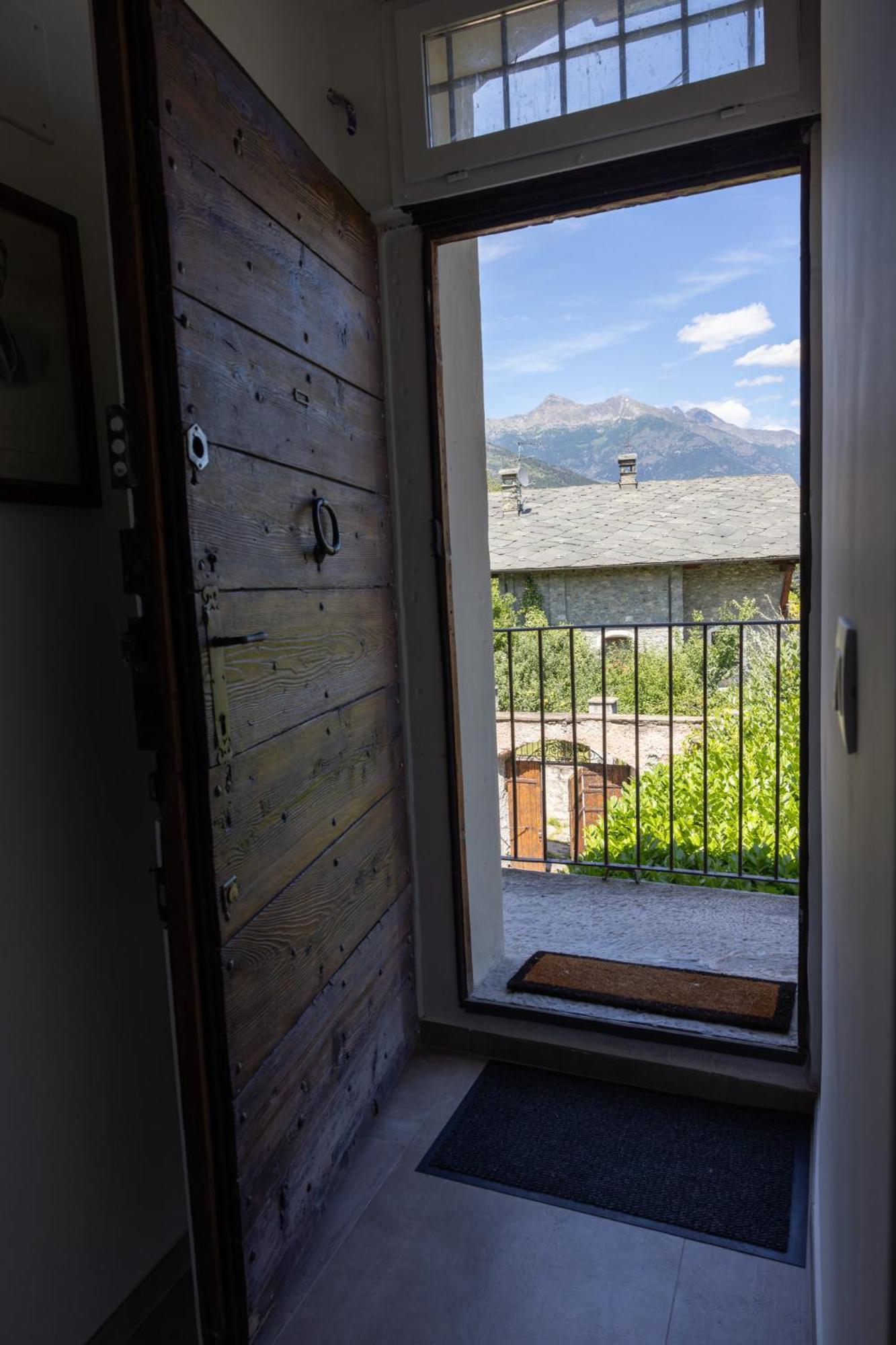 Manor House Apartamento Aosta Exterior foto